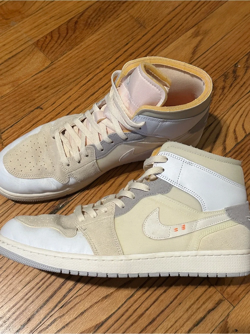 Jordan 1 Mid Off White Cream Sneakers
